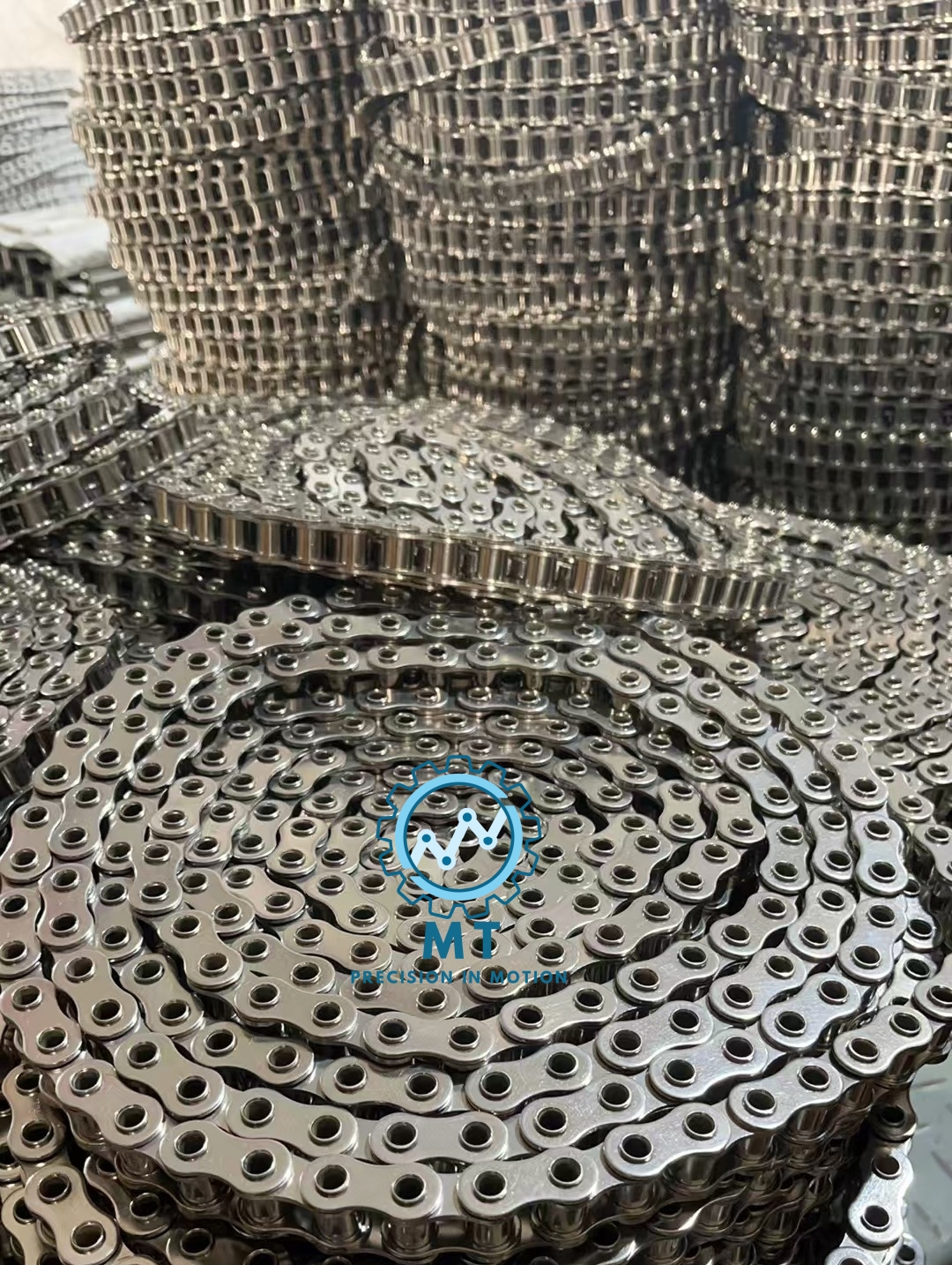 Stainless steel hollow pin conveyor chain manufactured by MT Transmission