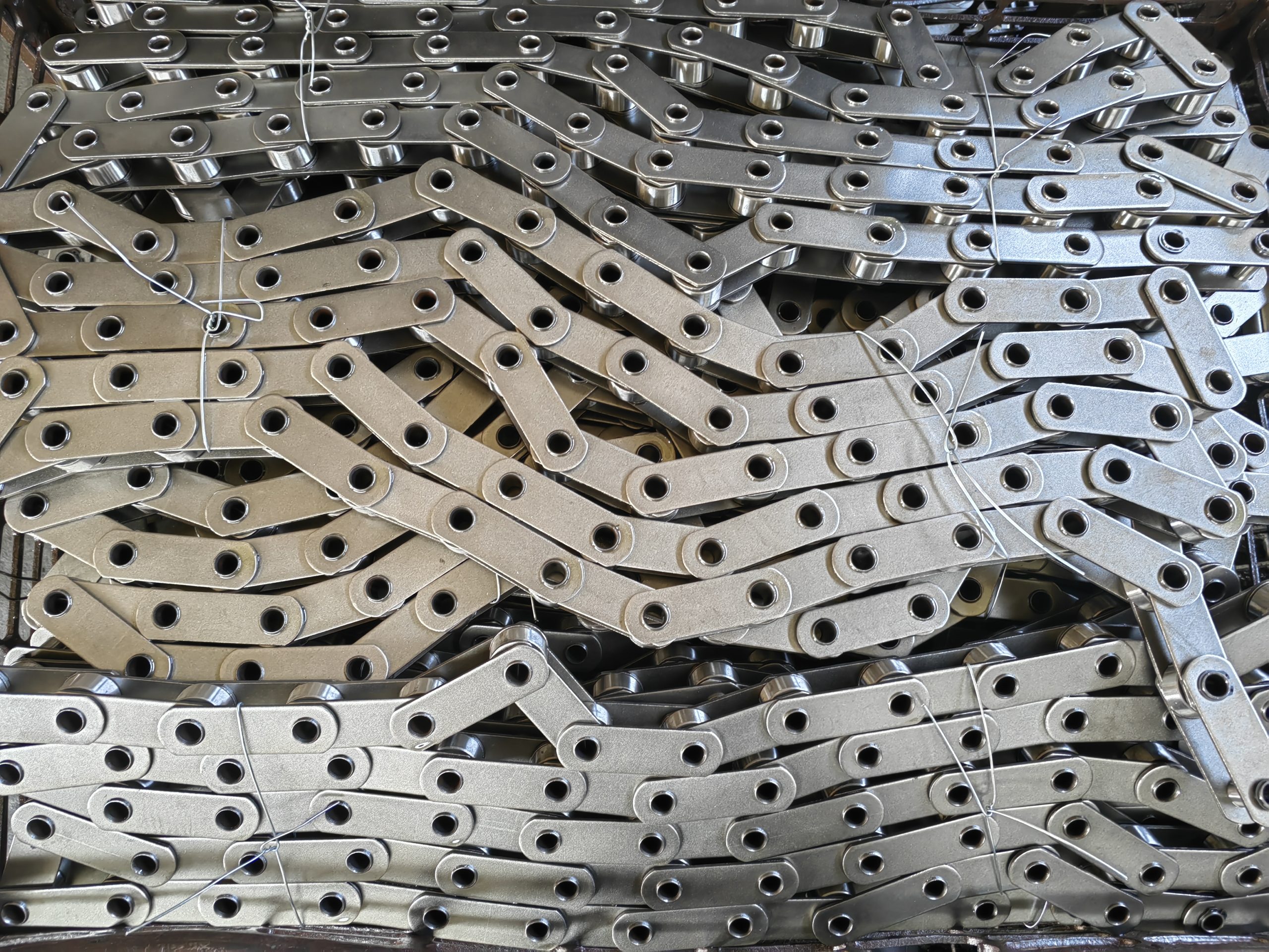 Pitch 100mm hollow pin chains for conveyor systems